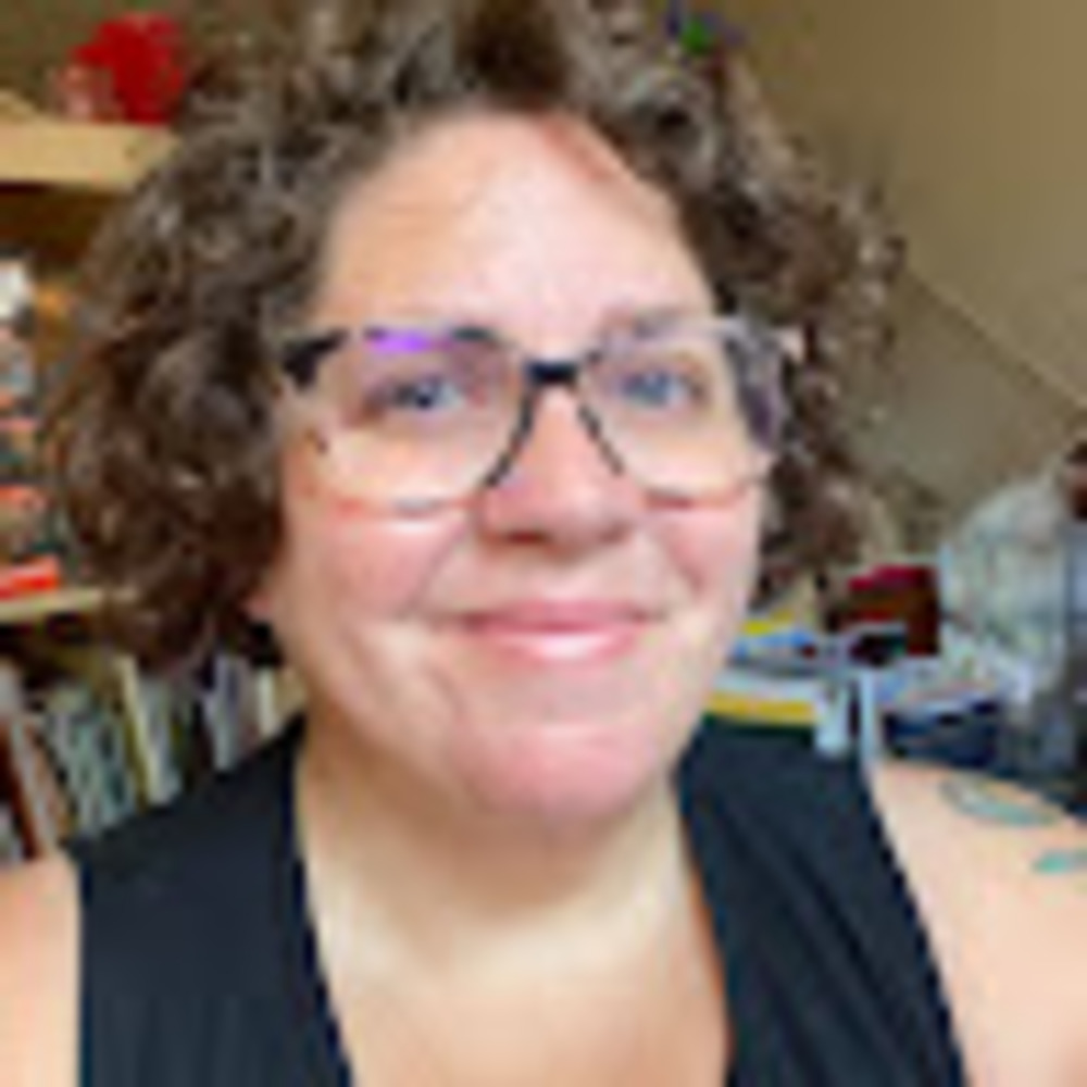 Meet your Posher, Angela